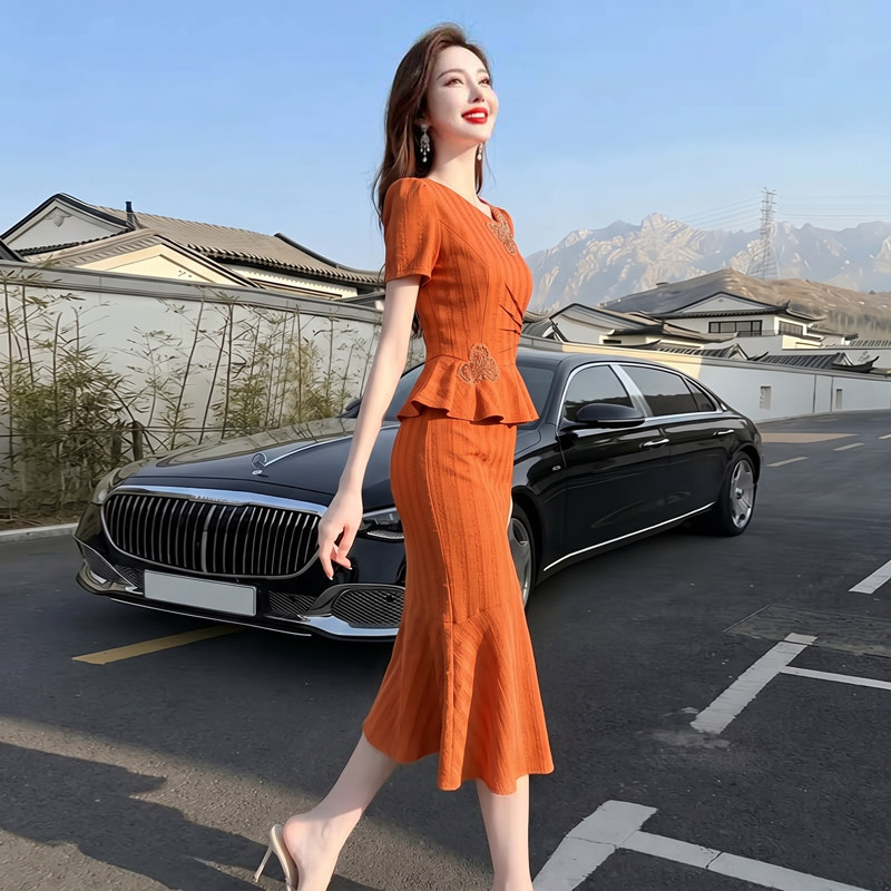 高级感气质修身显瘦鱼尾裙女