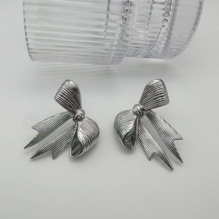 WXLSTUDIO吾小历同款蝶韵鎏金摩登蝴蝶结耳坠 ins小众设计感耳钉