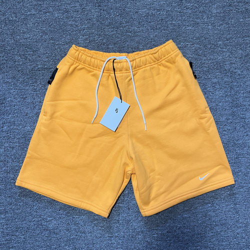 NikeLab NRG 男女刺绣Logo复古宽松起绒运动休闲短裤 DV3056-836