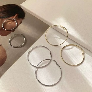 26度晚风圆圈百搭大耳环简约欧美夸张耳圈小众设计高级洋气耳饰