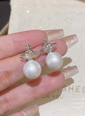 明星同款珍珠轻奢精致土星耳饰