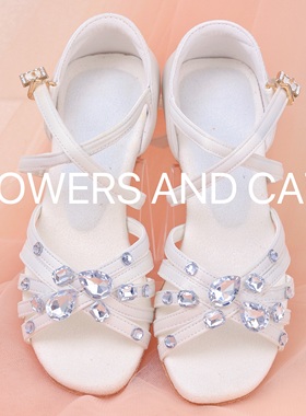 拉丁舞鞋女童儿童白色专业女孩软底夏季少儿新款舞蹈初学者跳舞鞋