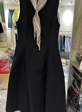 蔓绱8888H小艺欧货女装2026夏季新款时尚配丝巾V领显瘦气质连衣裙