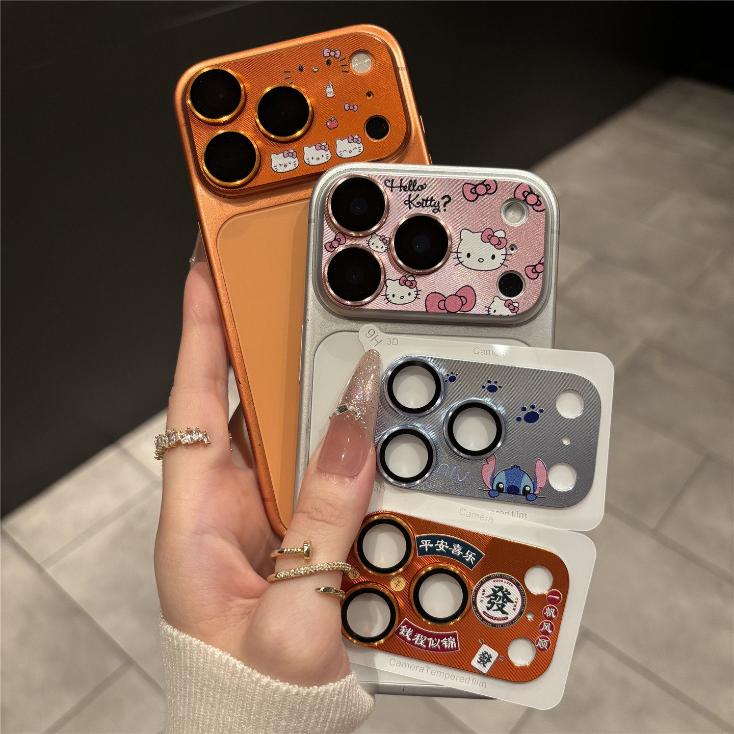 卡通发财蜡笔小新KT猫适用苹果17pro max金属镜头膜iPhone16pro一体全包覆盖玻璃镜头膜星星人15可爱贴膜14