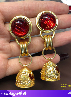 轻奢西洋中古耳钉红色琉璃雕刻花纹吊钟挂坠扫肩耳环镀真金雾金