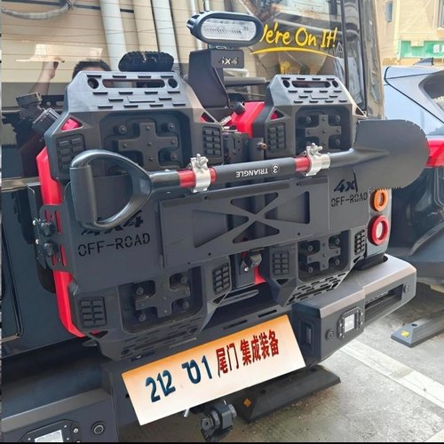 北汽212t01尾门集成组改装饰备胎替换集成装备油桶脱困板旗杆架