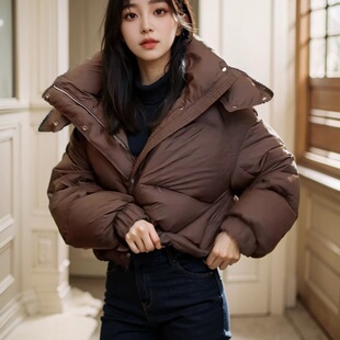 穿搭高级感棉服女款秋冬季2026年纯色洋气连帽棉服设计感短款外套