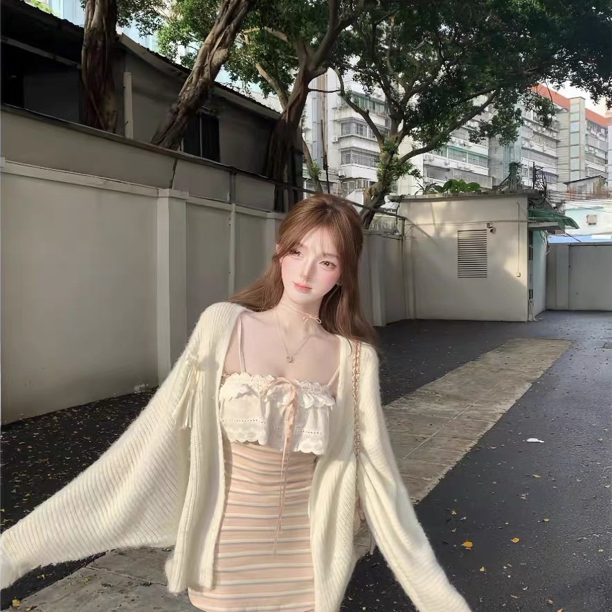 闺蜜-少女早秋纯欲风小众设计外套R95保暖毛衣(不含连衣裙)226913