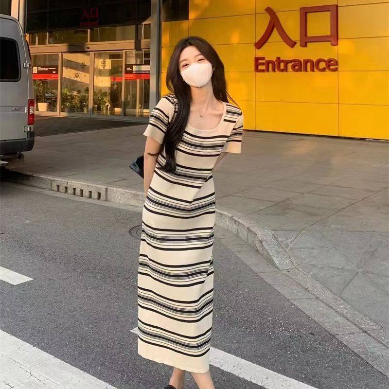 换季亏本清仓女装特价版淘宝断码品牌短袖显瘦过膝条纹连衣裙子夏