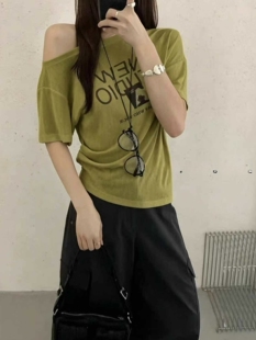 2026夏季新款韩版时尚百搭斜肩字母印花短袖T恤女上衣女