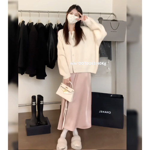 韩版温柔风气质缎面吊带连衣裙+珍珠扣温柔毛衣开衫春季两件套女