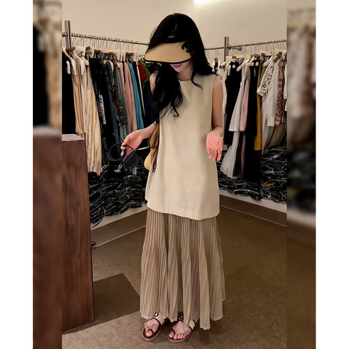 背心连衣裙女2026年夏季法式高级感气质假两件鱼尾裙百褶裙子长裙