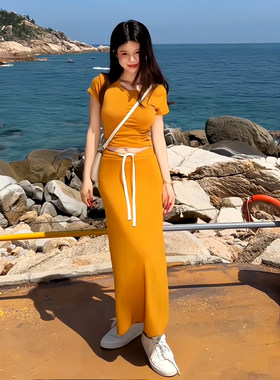 时尚洋气俏皮少女感减龄短袖上衣+包臀修身半身裙小个子两件套女