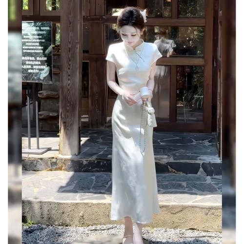 新中式轻国风小众简约改良旗袍连衣裙女26年夏季流行掐腰显瘦长裙