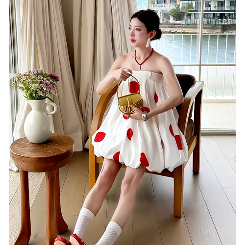 大波点时尚设计感两穿式抹胸花苞背心女26年夏季流行辣妹风外穿衫