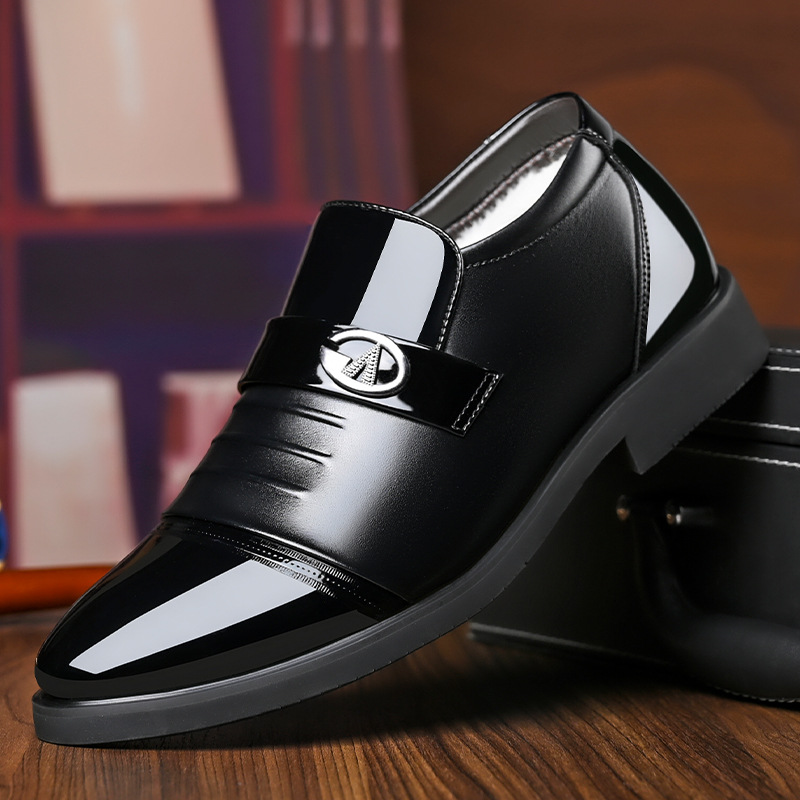 男鞋冬季新款跨境亮面男士商务正装休闲加绒加厚皮鞋