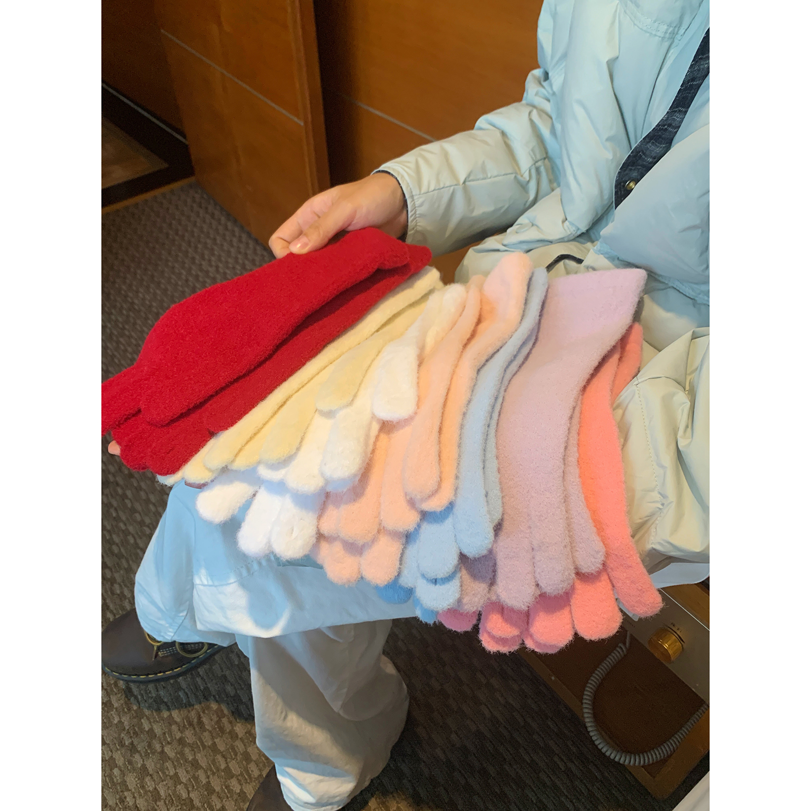 加长护腕毛绒骑行保暖分指手套