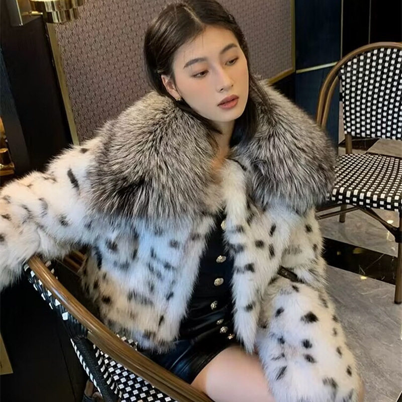 仿狐狸毛山猫豹纹短款皮草外套女2024新款银狐毛毛领上衣时尚名媛
