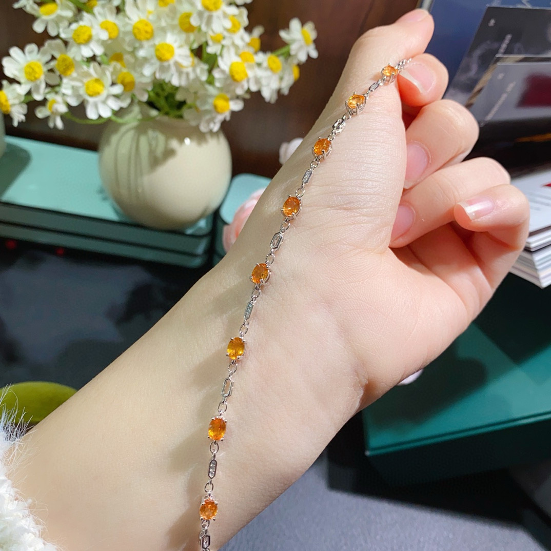 搭配天然芬达手链出货豪华双色款全净体品质好火彩好尺寸4*5mm