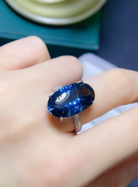 纯天然伦敦蓝蓝托帕石戒指出货主石尺寸：12*20mm，925银精工镶嵌