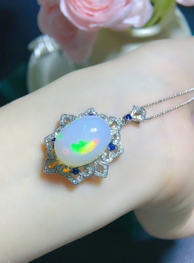 纯天然超美欧泊吊坠手工精心选料颜色925银精工镶嵌主石13*18mm