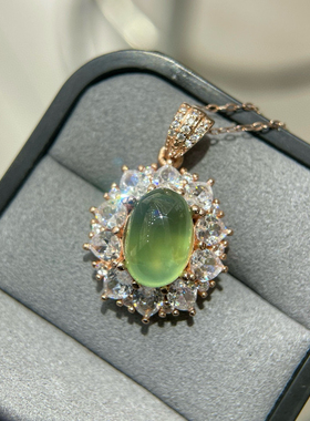 天然葡萄石吊坠女冰底起荧光简约项链单坠清新轻奢S925纯银锁骨链