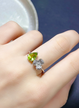 简约时尚精致天然橄榄石戒指绿宝石戒指女轻奢高级感小众设计独特