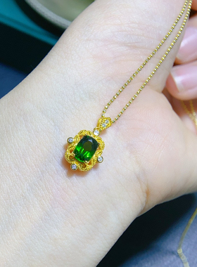 天然透辉石吊坠s925银电镀白金色！主石尺寸5*7mm天然宝石可检测