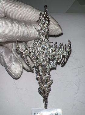 ICED宝剑十字架吊坠嘻哈满钻镶嵌锆石说唱歌手百搭时尚吊坠