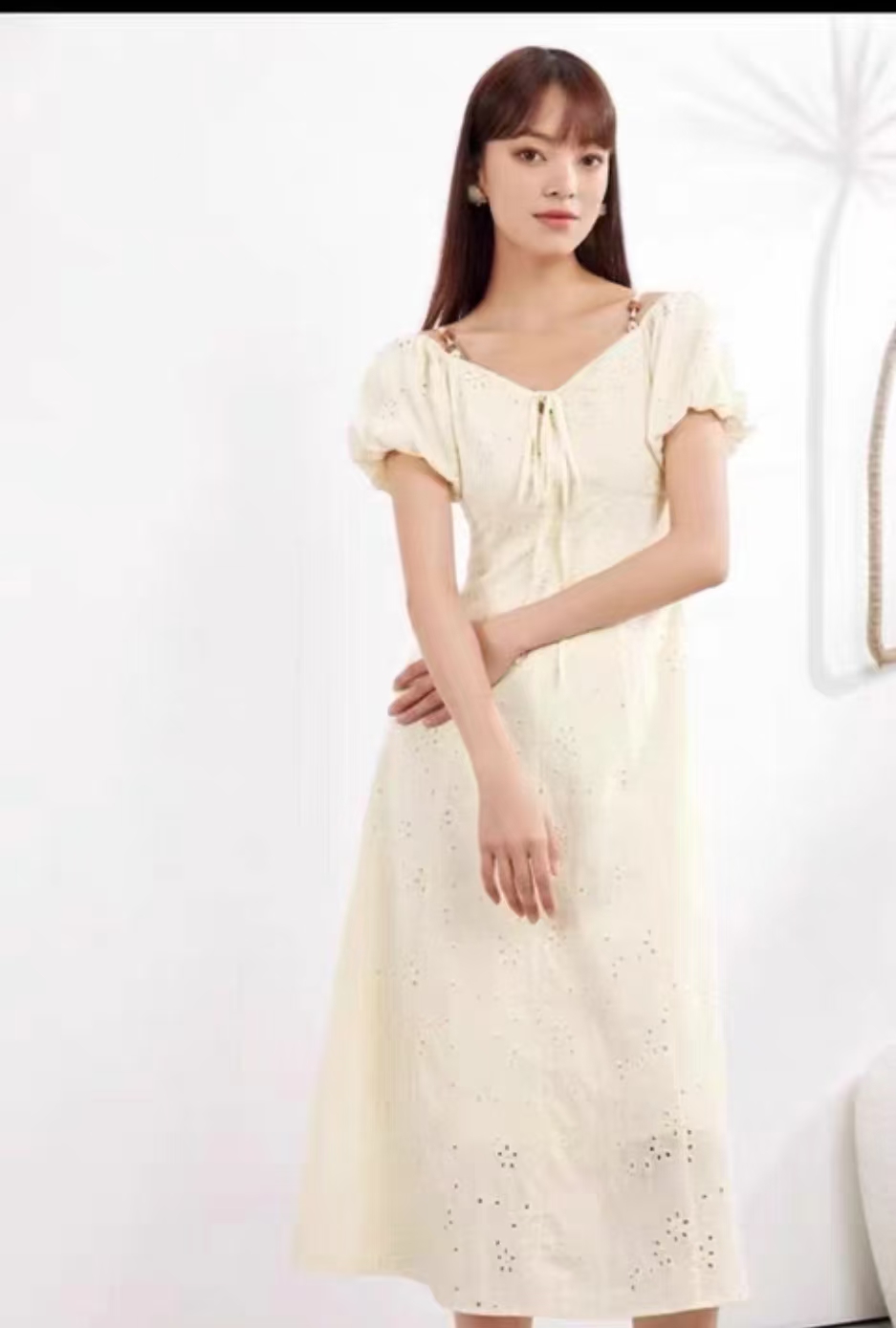 裙爱衣服夏季新款刺绣梭织U领绑带显瘦米白色连衣裙女女连衣裙女