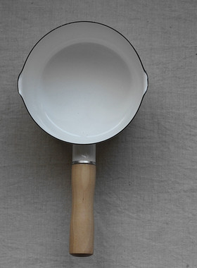 可爱白色搪瓷单柄煮麦片锅 带引流嘴奶锅小水舀电磁炉可用 瑕疵品