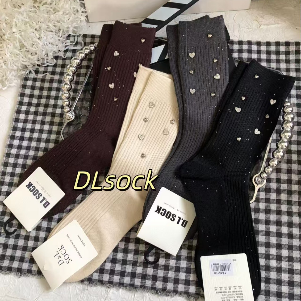 欧货秋冬新款洋气袜子饰品重工爱心女中筒春秋个性高筒复古堆堆袜