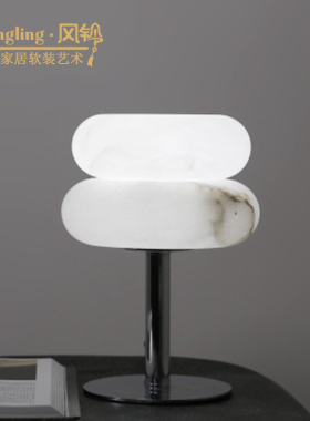 人形雕塑摆件设计师创意酒店大堂