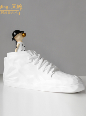 现代创意吹泡泡人物白色鞋子摆件样板间客厅卧室儿童房饰品