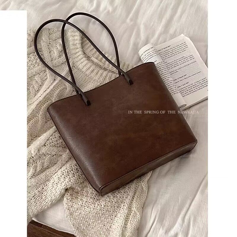 软皮托特包2025新款秋季女士紧致大容量女包包单肩通勤腋下水桶包