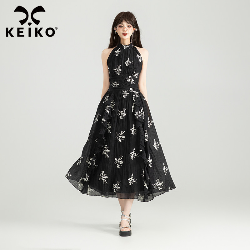 KEIKO法式刺绣小碎花挂脖连衣裙