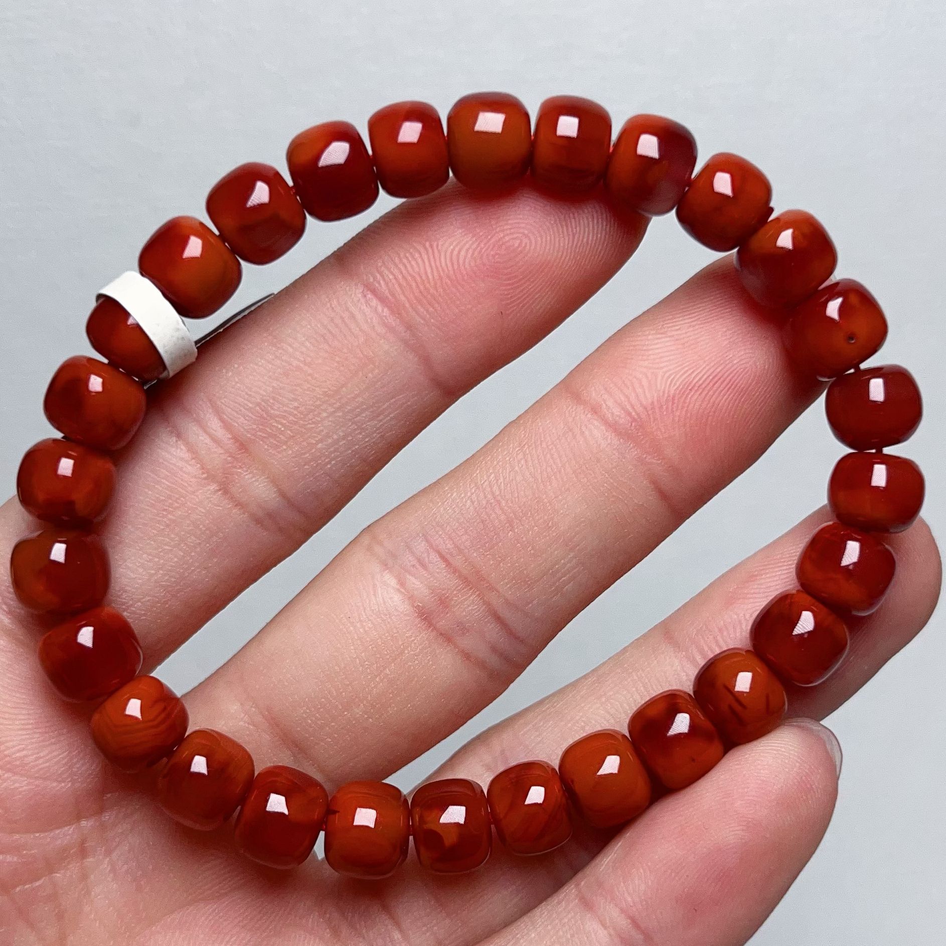 609C31凉山瓦西料南红牛血火焰单圈手串