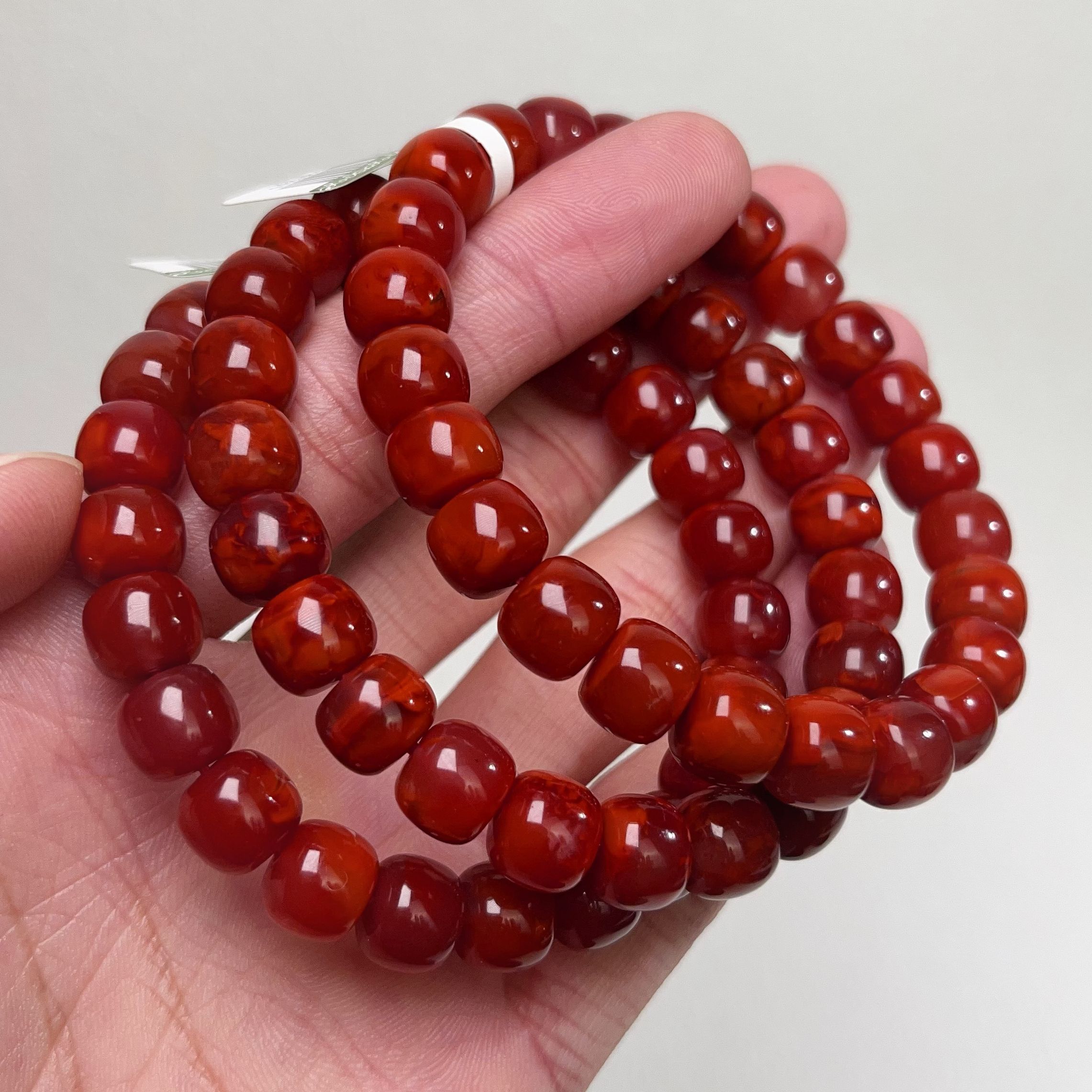 265F105凉山瓦西料南红牛血锦红老型单圈手串多样性发其一