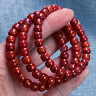 839F103凉山瓦西料原矿南红柿子锦妖火焰单圈手串多样性发其一