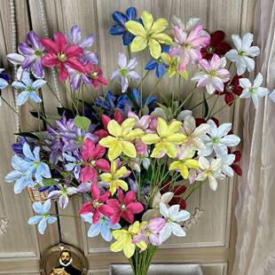 天津市武清区莫奈花语工艺品厂铁线莲仿真假花束成品人造绢花婚庆