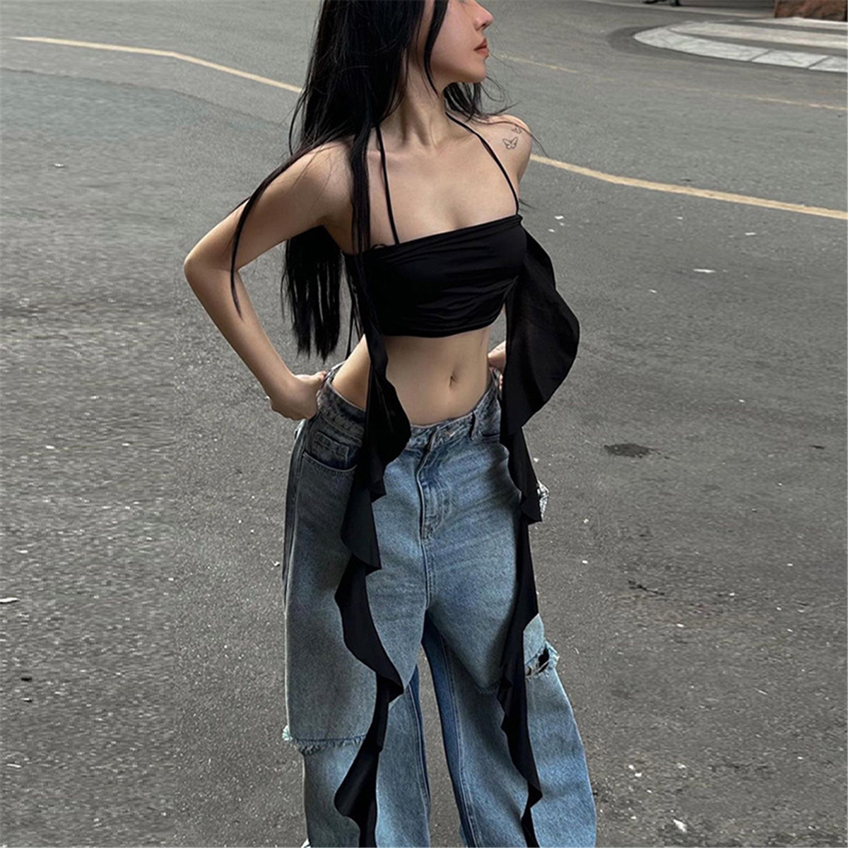 辣妹穿搭立体花朵挂脖吊带背心女