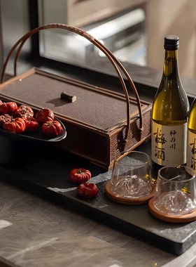 【八度空间】新中式现代样板间客厅餐厅飘窗竹藤提篮盒果盘装饰酒