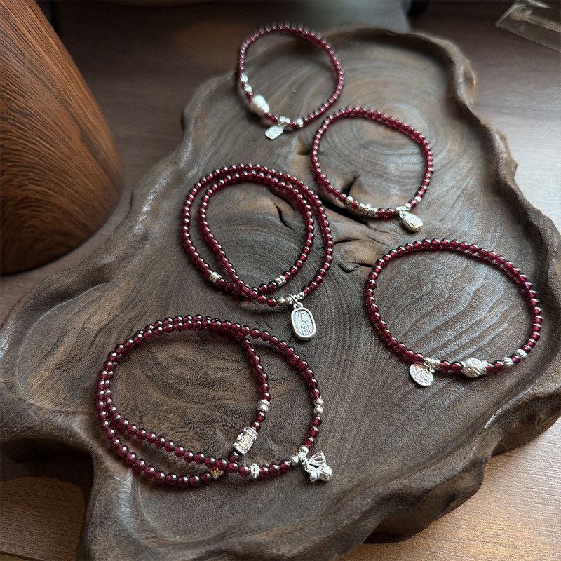 喜乐925石榴石手环绳款女B3362