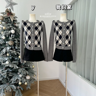 女秋韩系显瘦百搭毛衣外套 复古格纹圆领针织开衫 柒月末 柏林旧梦