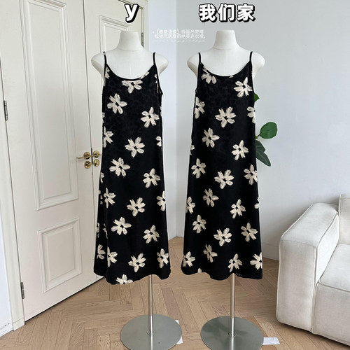 吊带裙女松弛气质度假绝美连衣裙