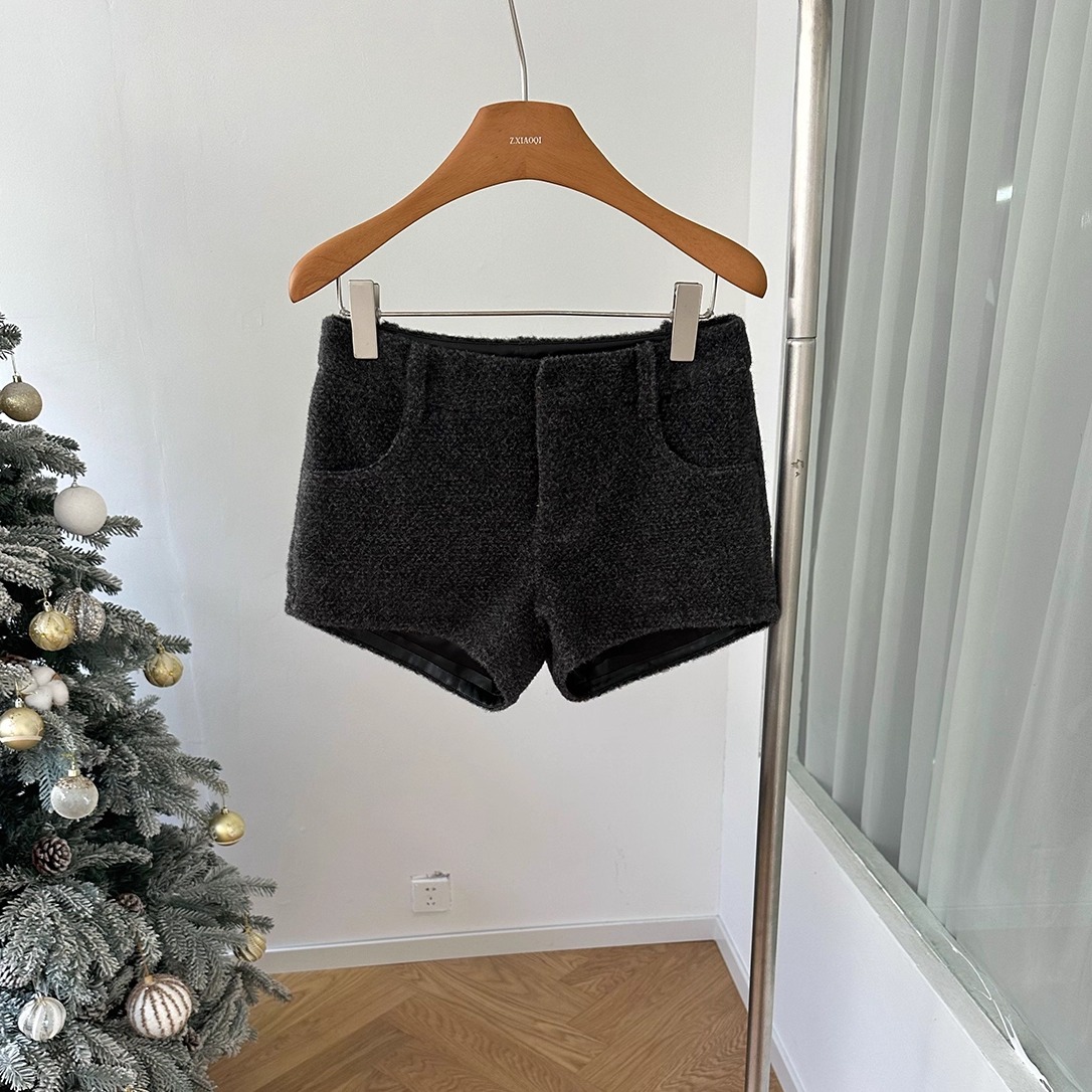 高级感灰色直筒加厚毛呢休闲短裤