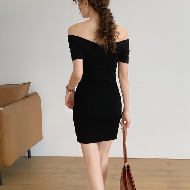 230g纯棉一字肩短袖连衣裙女气质优雅小黑裙包臀短裙纯色2026夏季