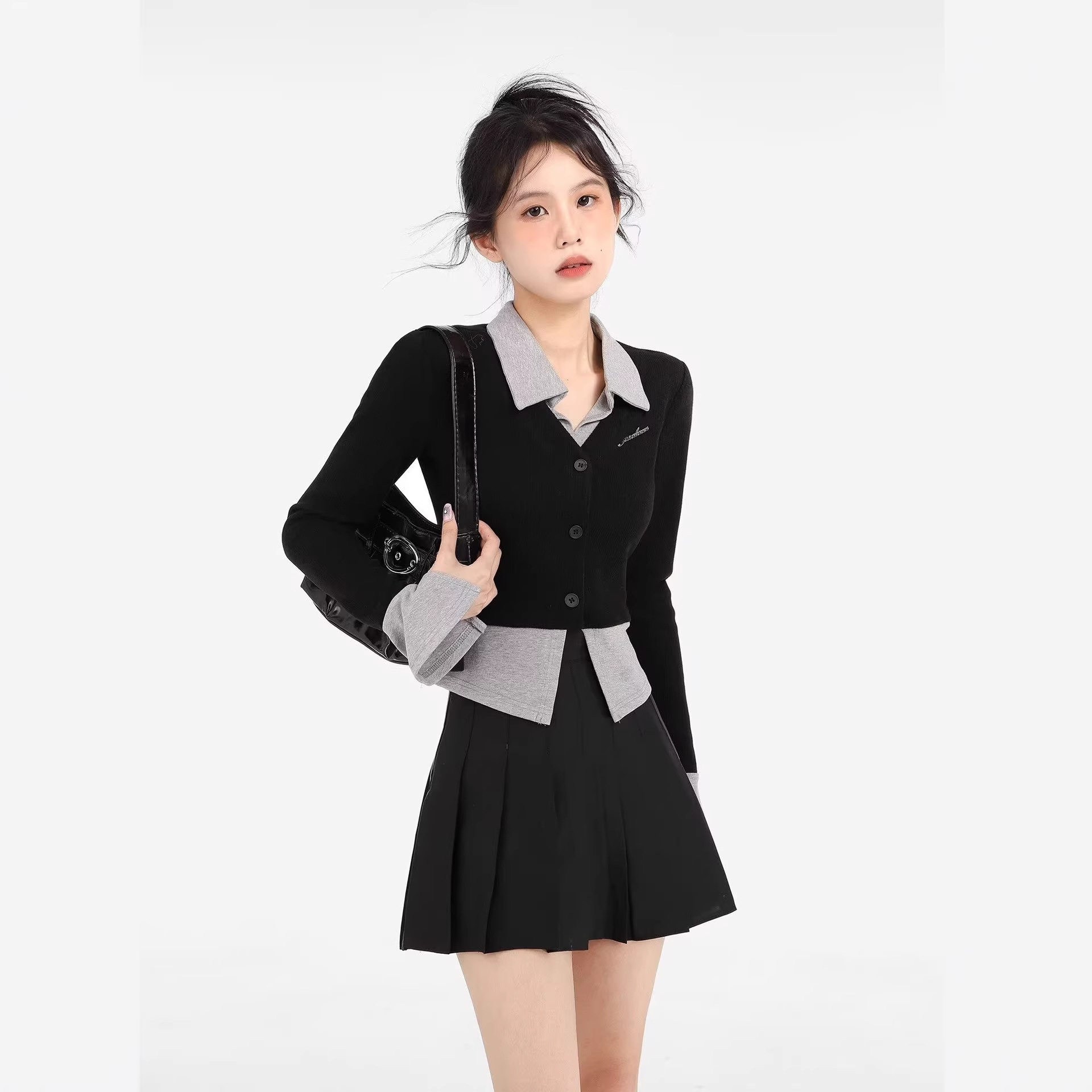 黑色针织开衫女春秋季学院风假两件修身外搭短款长袖时尚潮流上衣