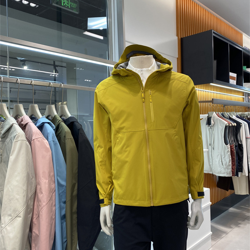 超值春夏季新品防风防水户外外套男士连帽软壳户外冲锋衣休闲上衣