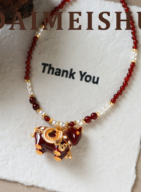 原创马年新中式复古精致红色滴油铜钱小马毛衣链轻奢高级感长项链